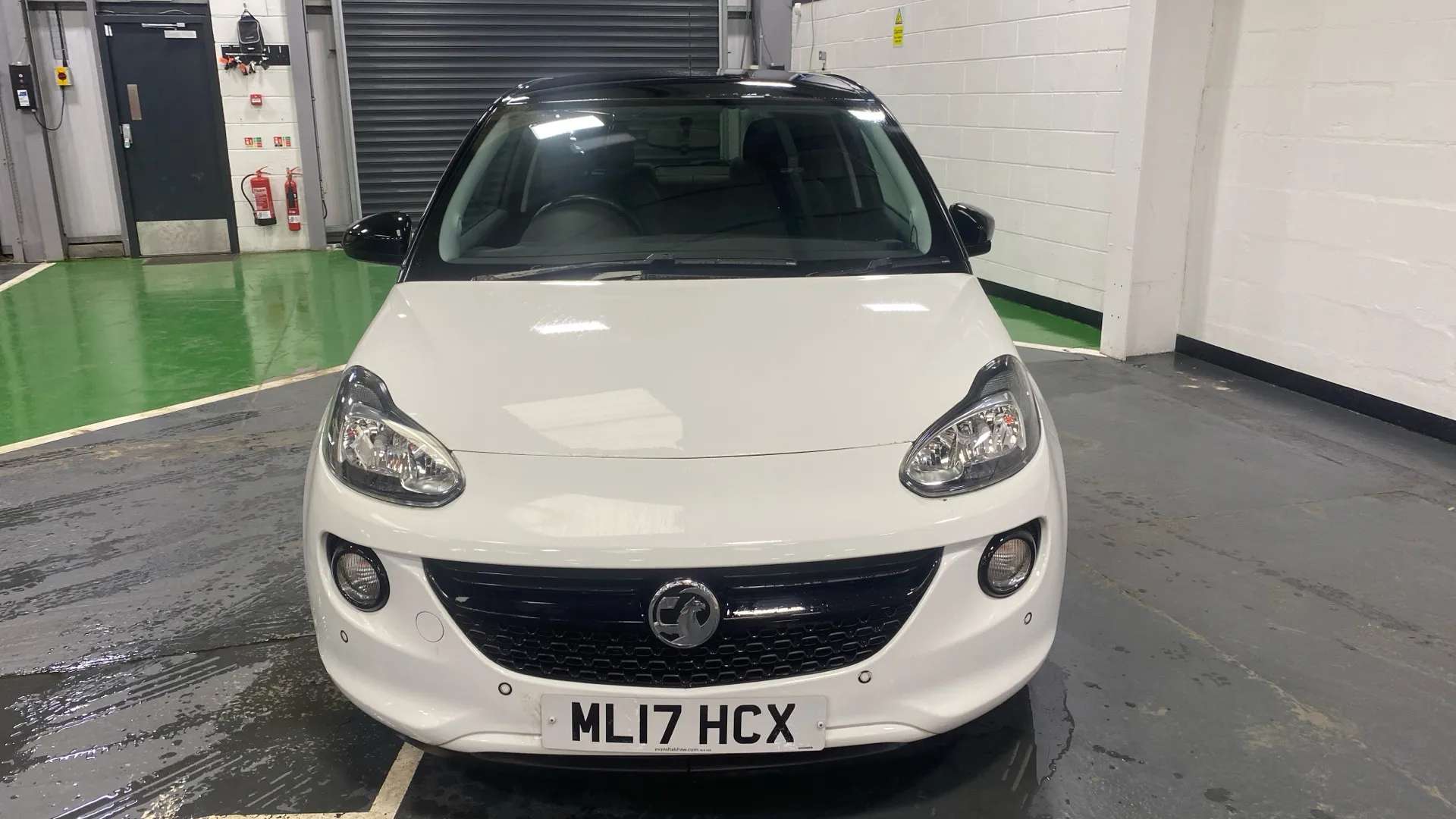 A 2017 VAUXHALL ADAM 1.2i Energised A 2017 VAUXHALL ADAM 1.2i Energised