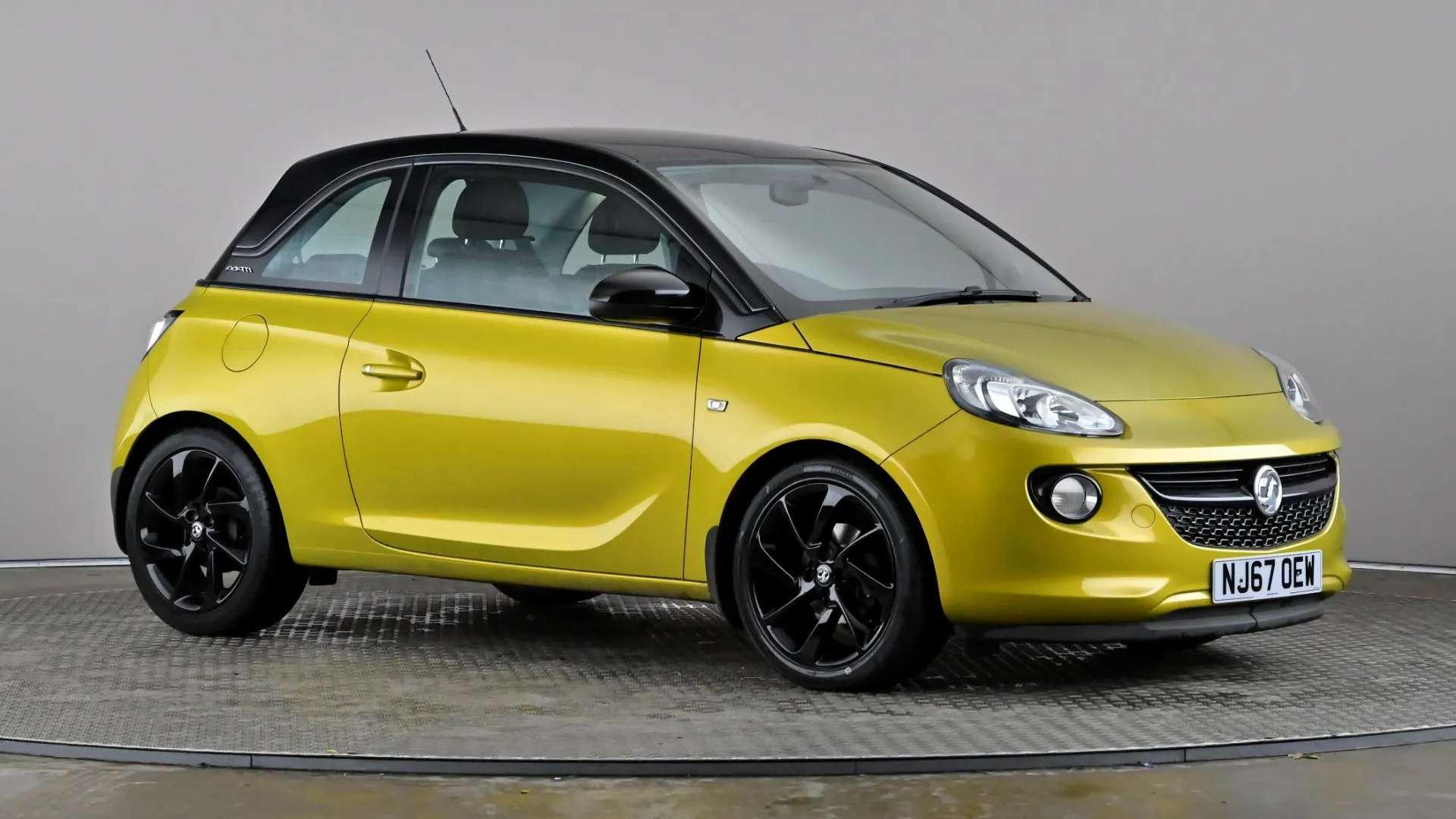 A 2017 VAUXHALL ADAM 1.2i Energised A 2017 VAUXHALL ADAM 1.2i Energised