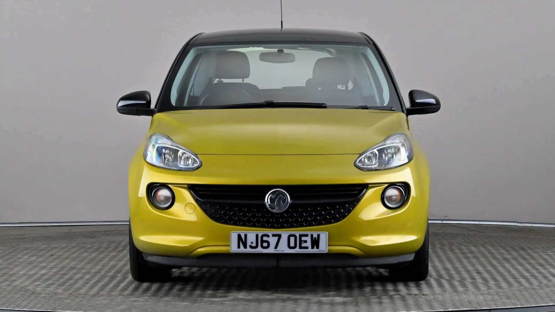 A 2017 VAUXHALL ADAM 1.2i Energised A 2017 VAUXHALL ADAM 1.2i Energised