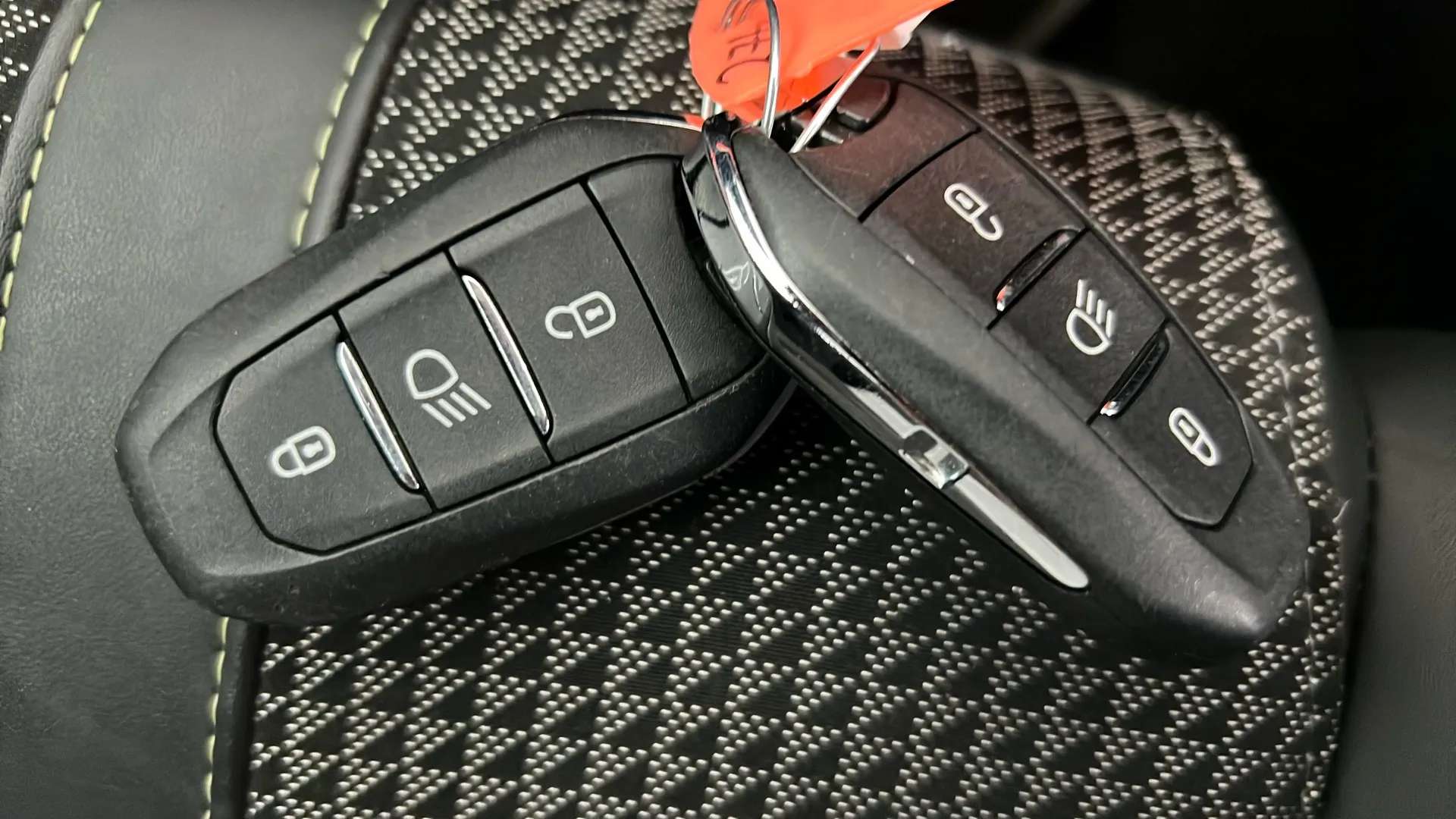 2022 PEUGEOT 2008 2022 PEUGEOT 2008