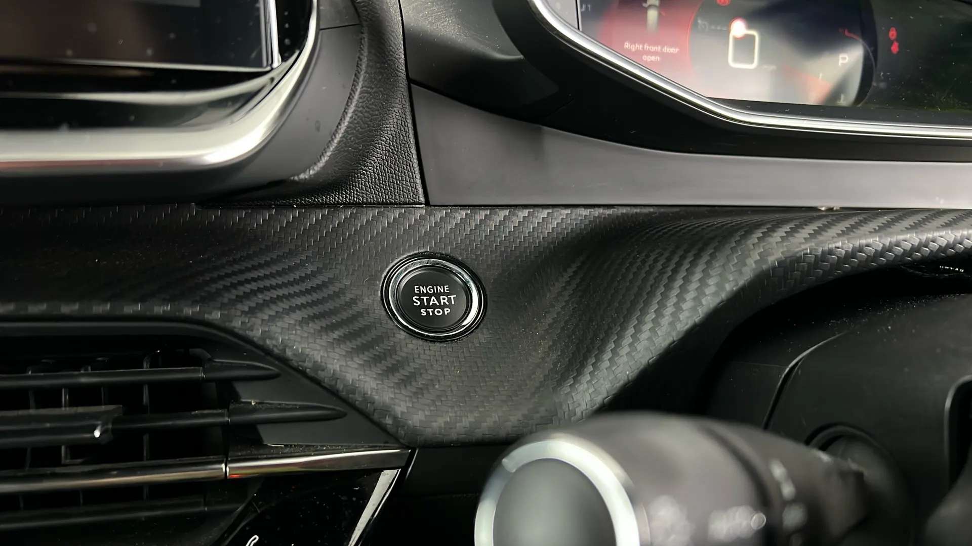 2022 PEUGEOT 2008 2022 PEUGEOT 2008