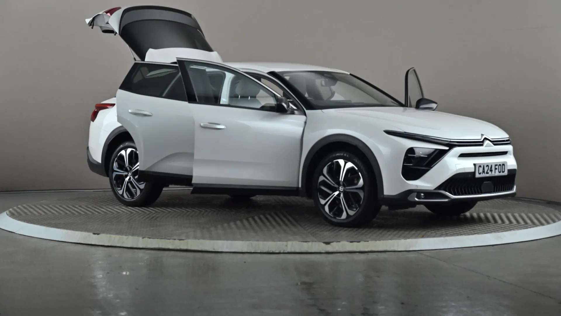 2024 CITROEN C5 X 2024 CITROEN C5 X