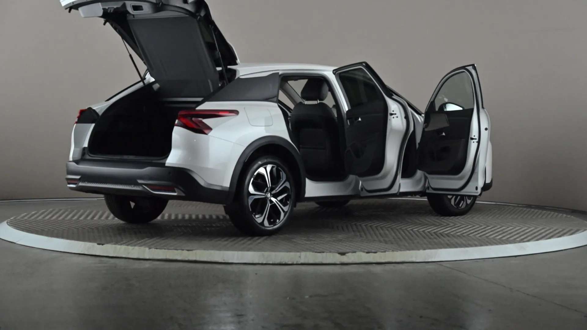 2024 CITROEN C5 X 2024 CITROEN C5 X