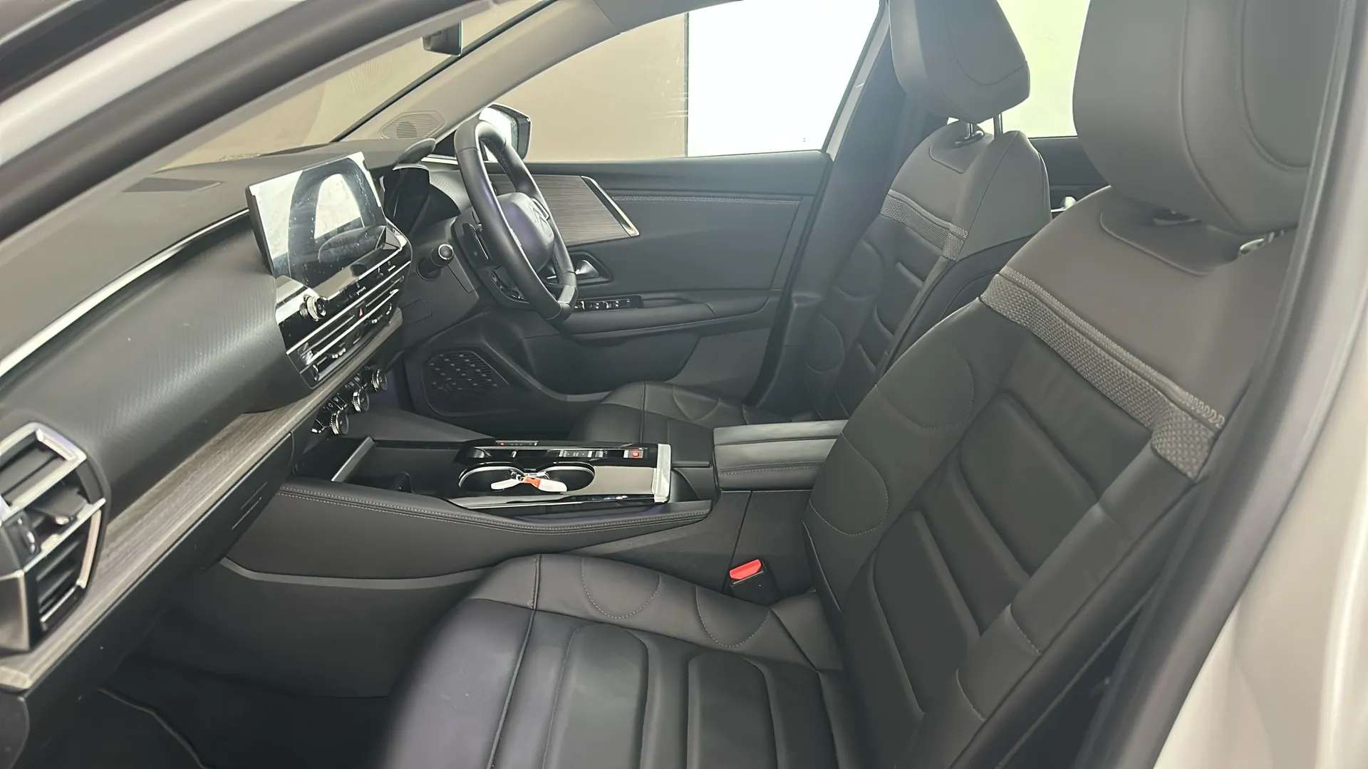 2024 CITROEN C5 X 2024 CITROEN C5 X