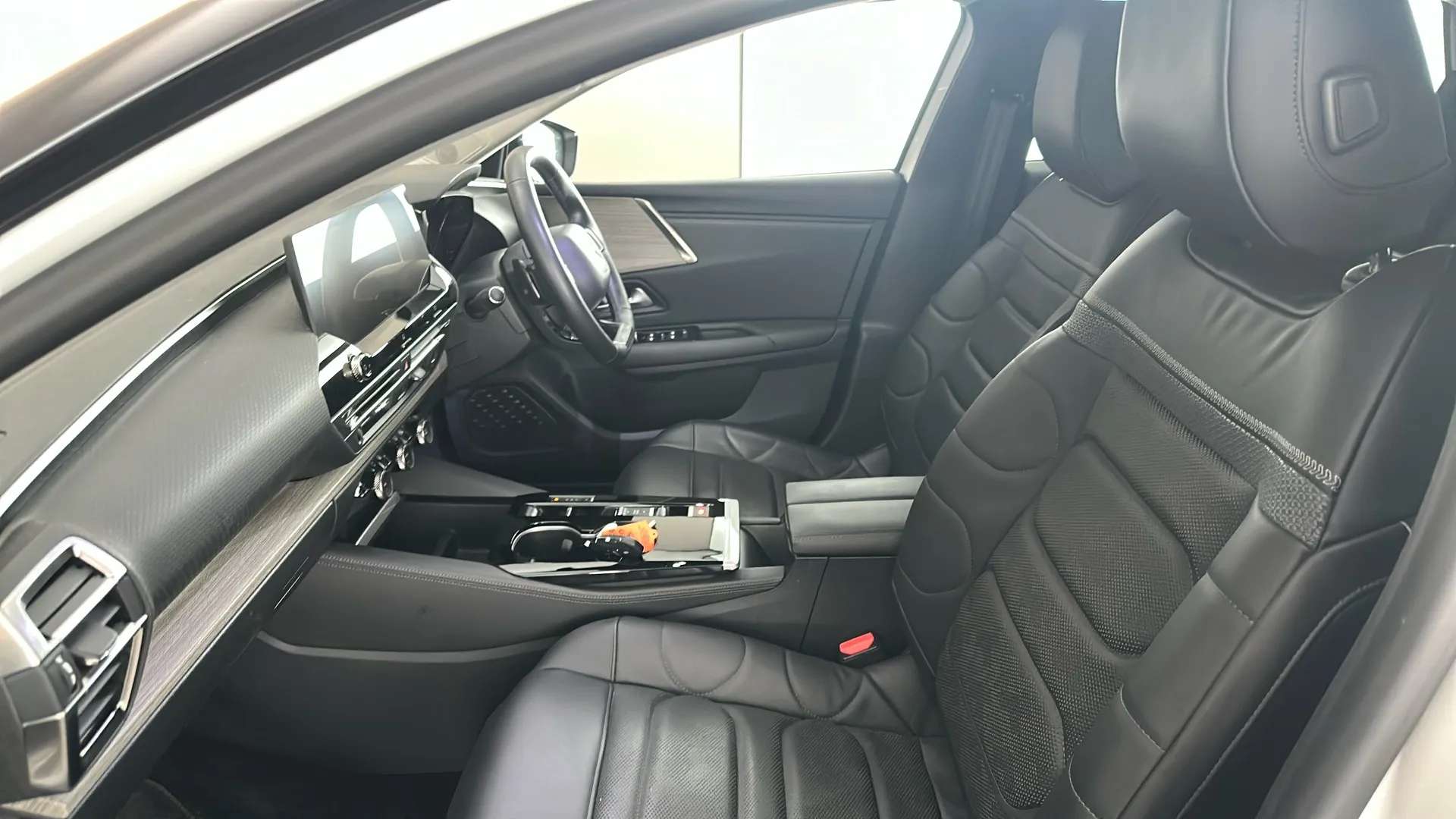 2024 CITROEN C5 X 2024 CITROEN C5 X