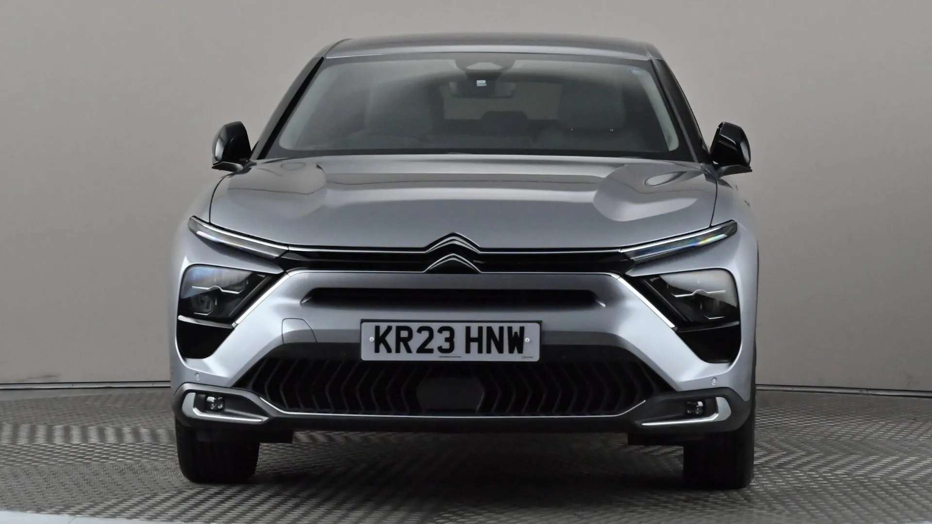 A 2023 CITROEN C5 X 1.2 PureTech 130 Shine EAT8 A 2023 CITROEN C5 X 1.2 PureTech 130 Shine EAT8