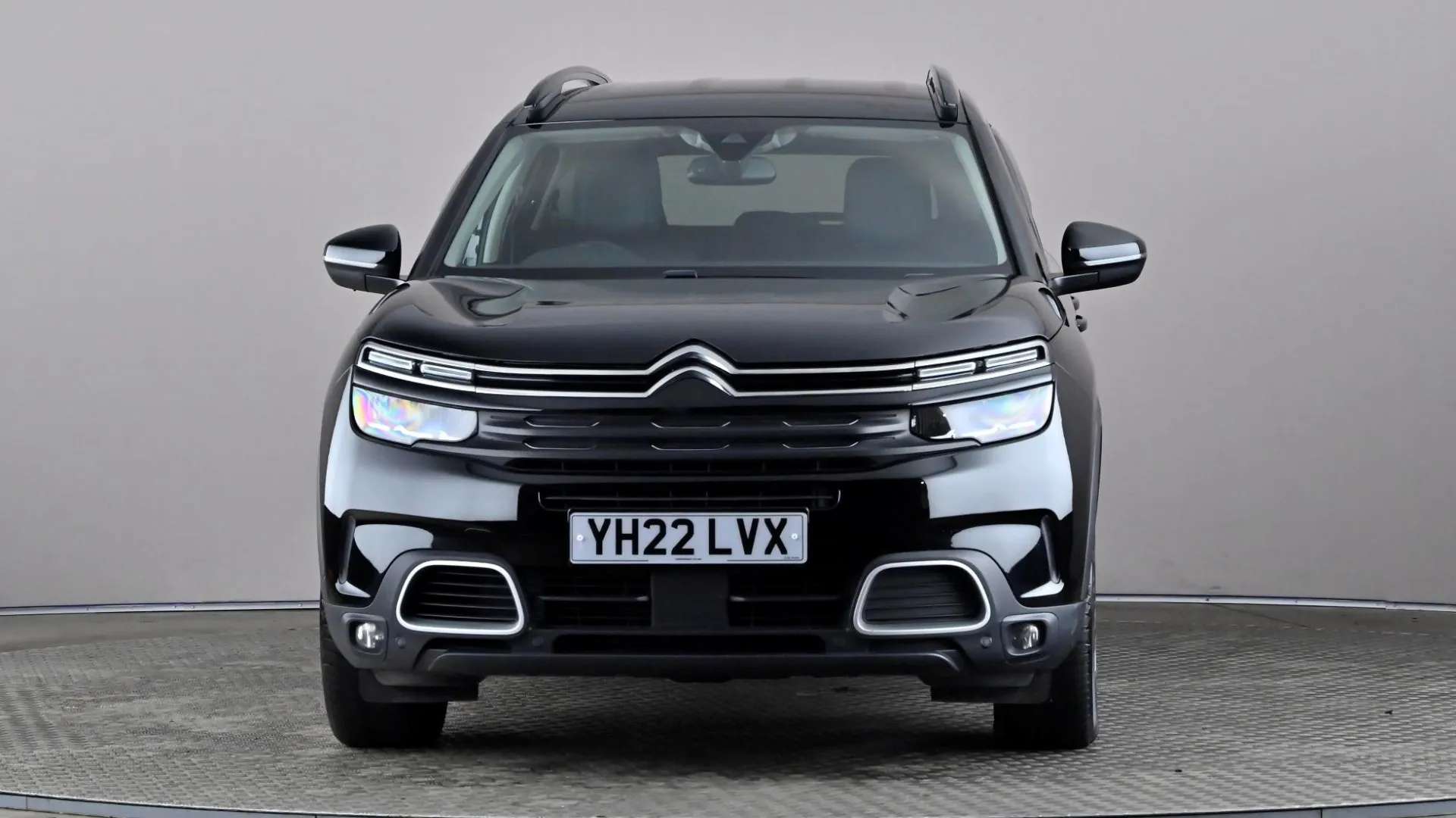 A 2022 CITROEN C5 AIRCROSS 1.5 BlueHDi 130 Shine EAT8 A 2022 CITROEN C5 AIRCROSS 1.5 BlueHDi 130 Shine EAT8