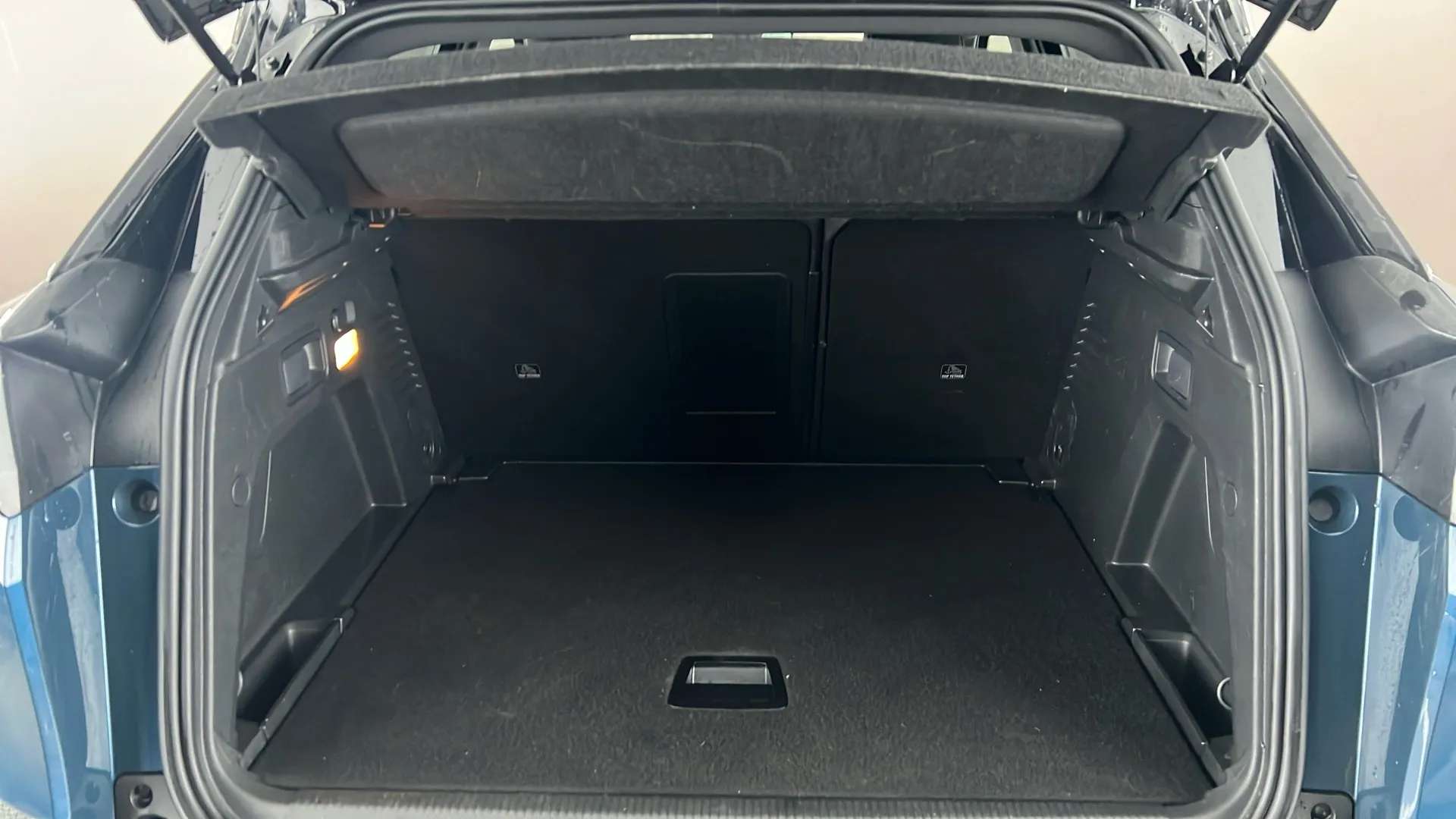 2024 PEUGEOT 3008 2024 PEUGEOT 3008