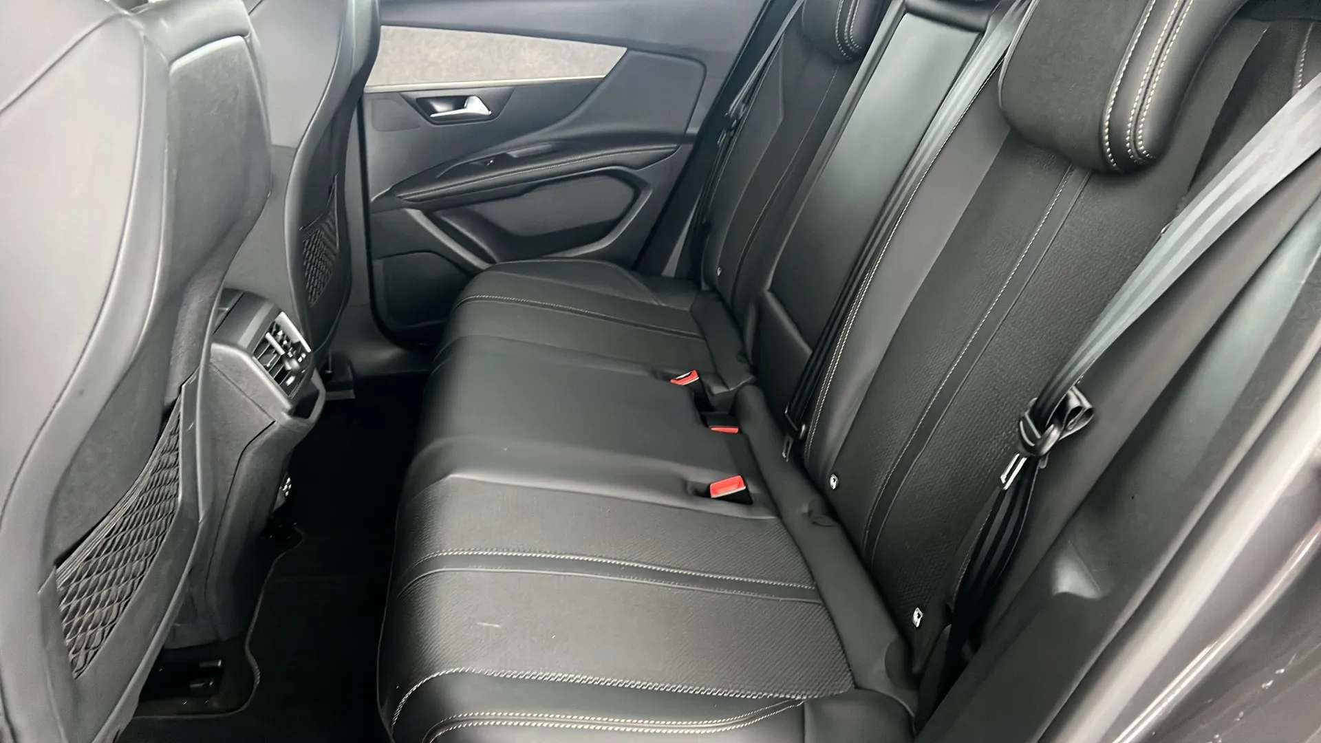 2023 PEUGEOT 3008 2023 PEUGEOT 3008