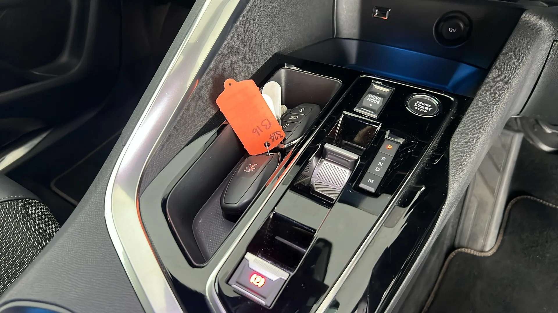 2024 PEUGEOT 5008 2024 PEUGEOT 5008