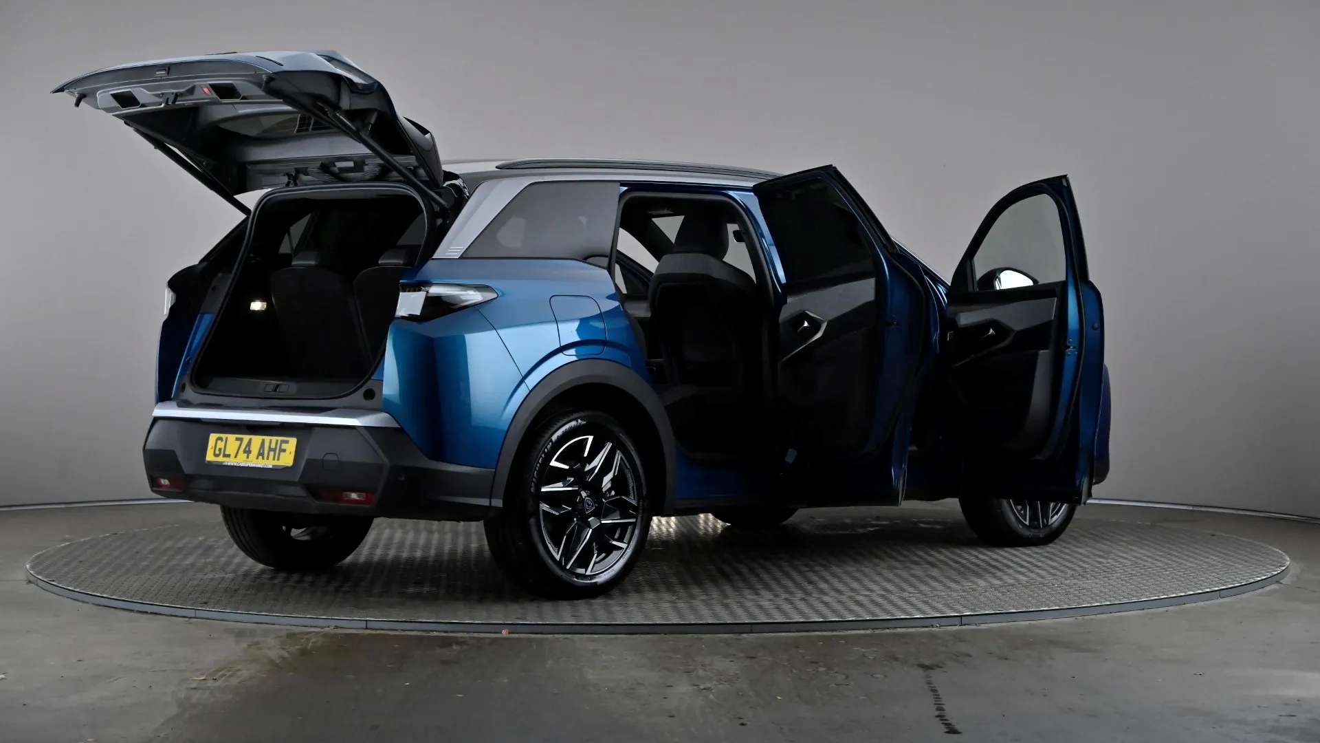 2024 PEUGEOT 5008 2024 PEUGEOT 5008