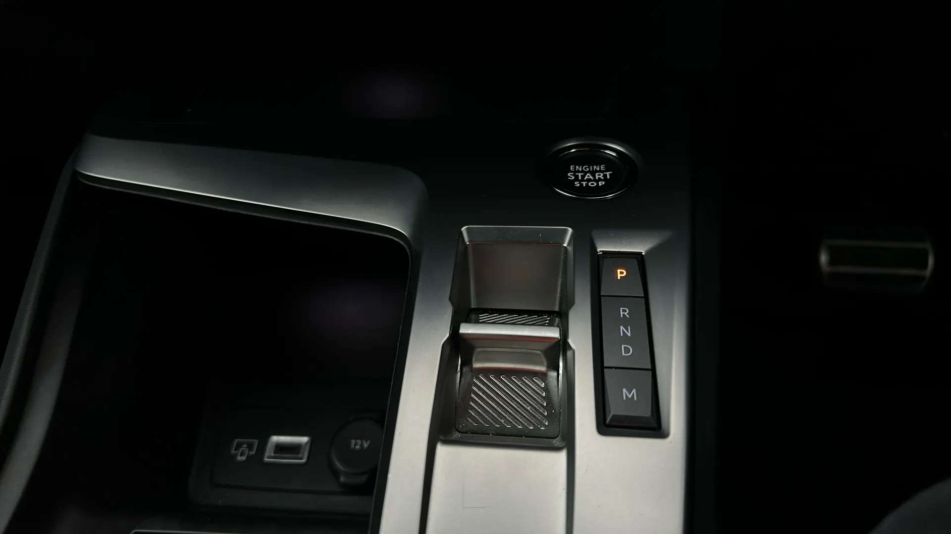 2025 PEUGEOT 408 2025 PEUGEOT 408