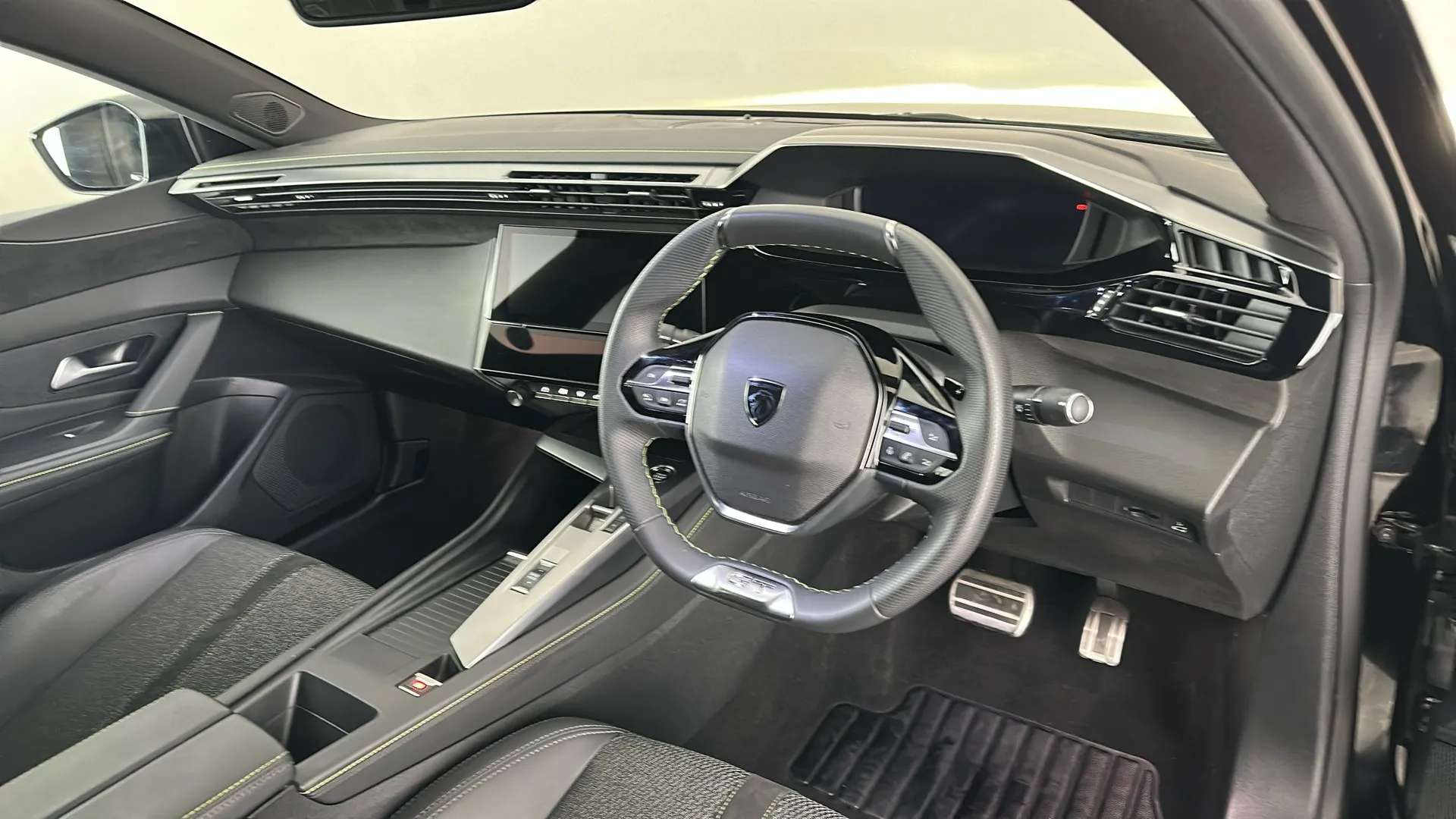 2025 PEUGEOT 408 2025 PEUGEOT 408