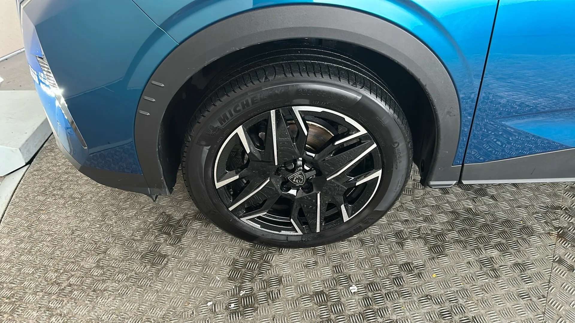 2025 PEUGEOT 3008 2025 PEUGEOT 3008