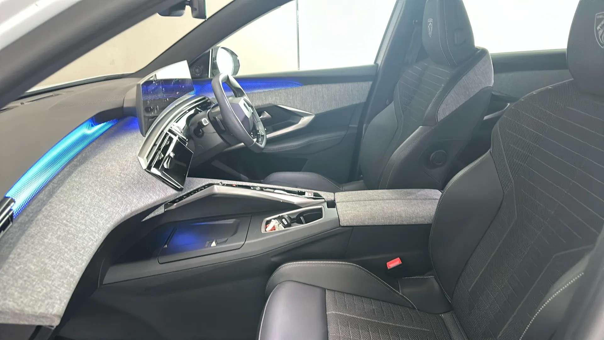 2025 PEUGEOT 3008 2025 PEUGEOT 3008