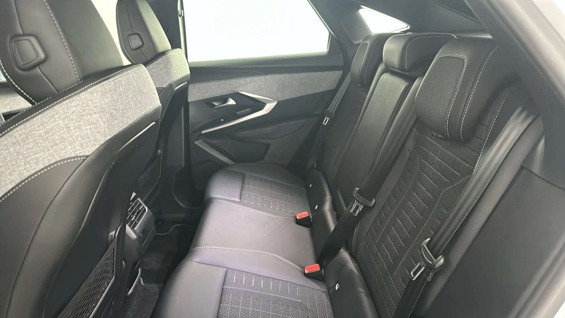 2025 PEUGEOT 3008 2025 PEUGEOT 3008