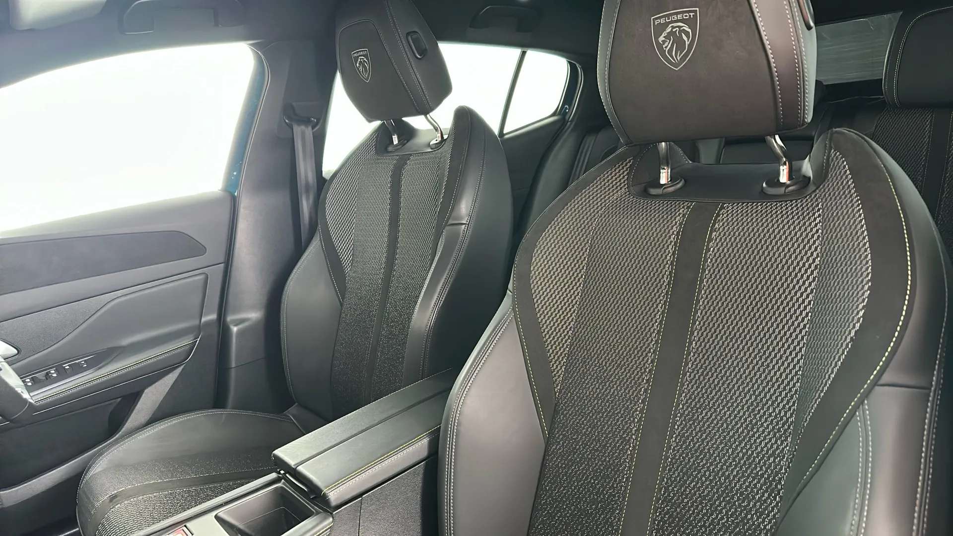 2025 PEUGEOT 408 2025 PEUGEOT 408