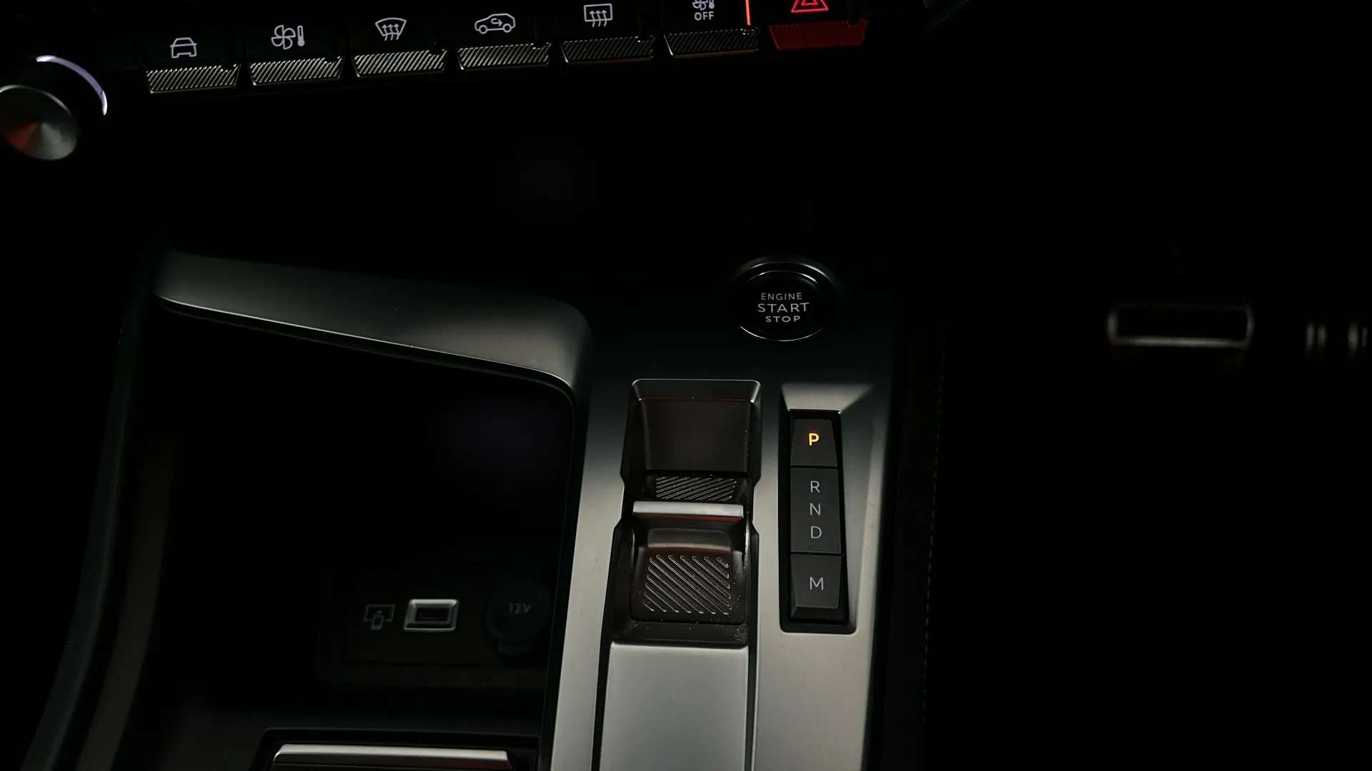 2025 PEUGEOT 408 2025 PEUGEOT 408
