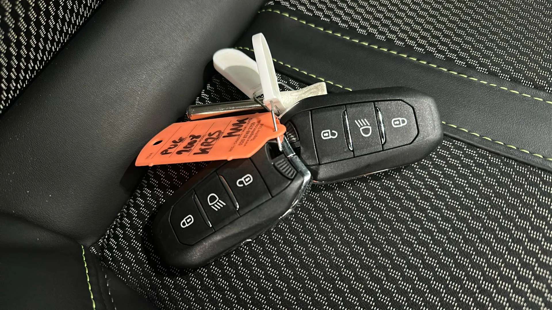 2025 PEUGEOT 2008 2025 PEUGEOT 2008