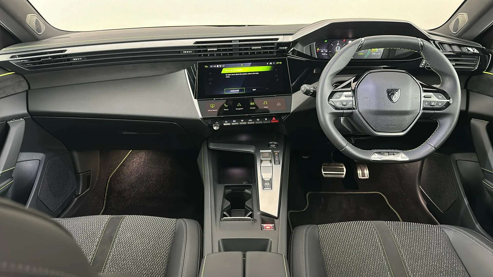 2025 PEUGEOT 408 2025 PEUGEOT 408