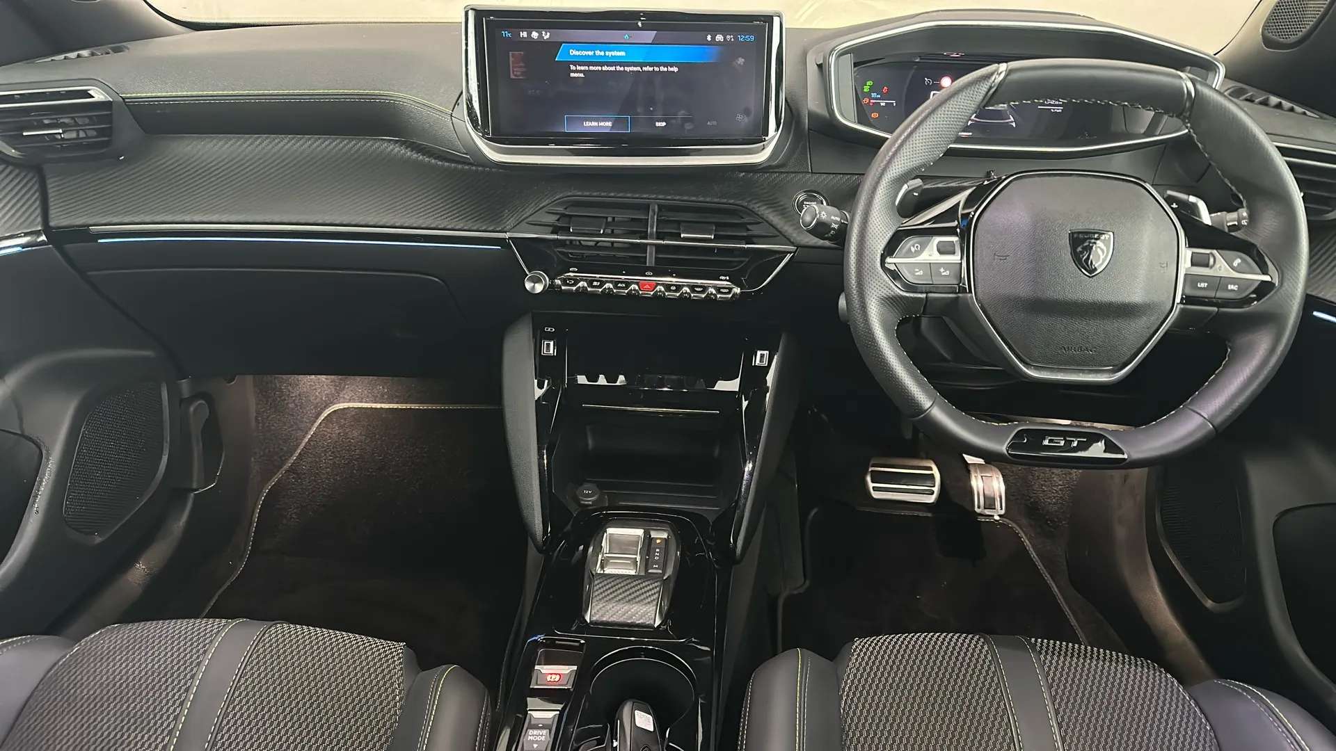 2024 PEUGEOT 2008 2024 PEUGEOT 2008