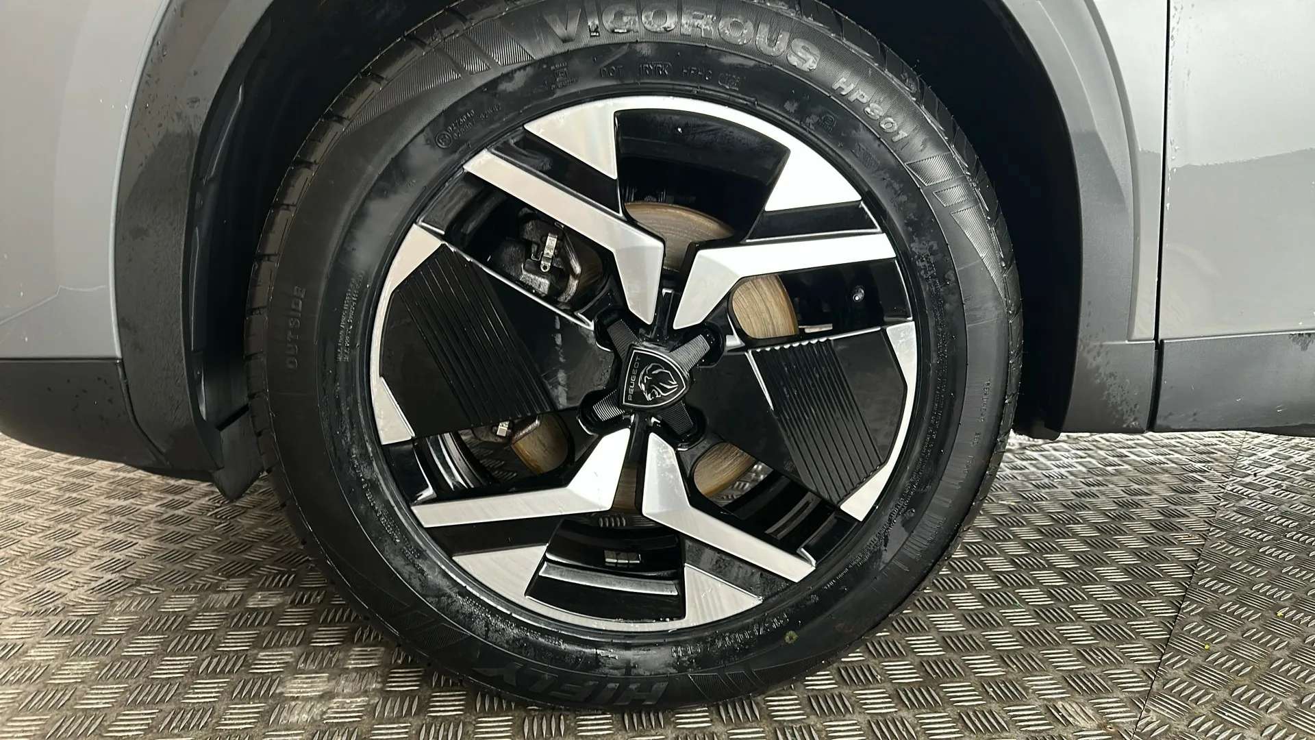 2024 PEUGEOT 2008 2024 PEUGEOT 2008