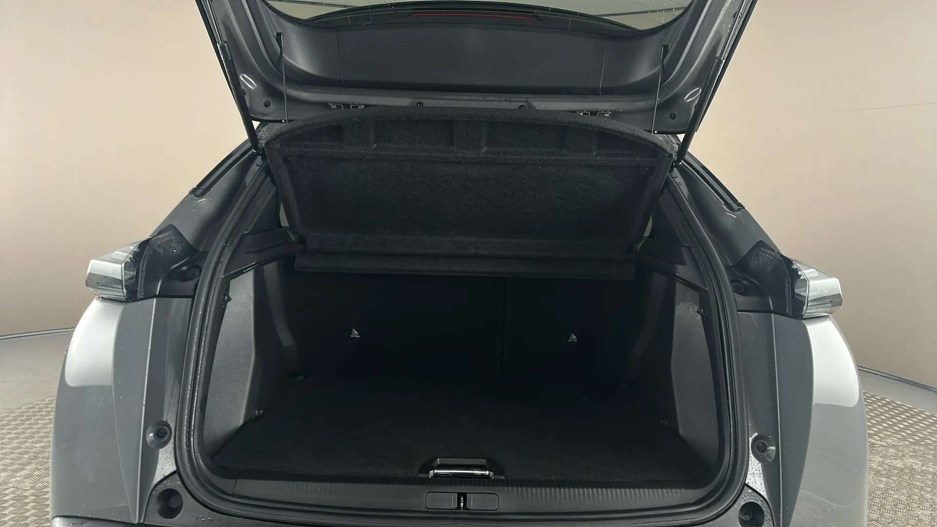 2024 PEUGEOT 2008 2024 PEUGEOT 2008