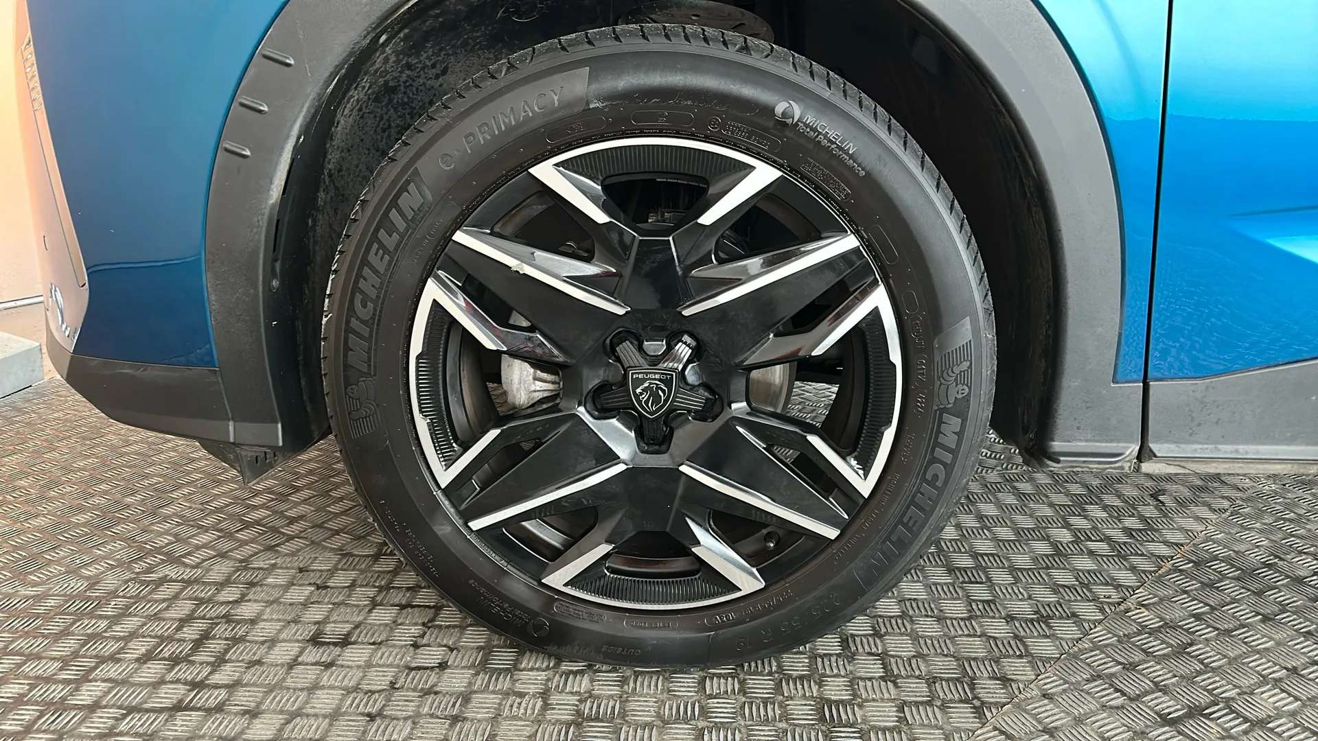 2024 PEUGEOT 3008 2024 PEUGEOT 3008