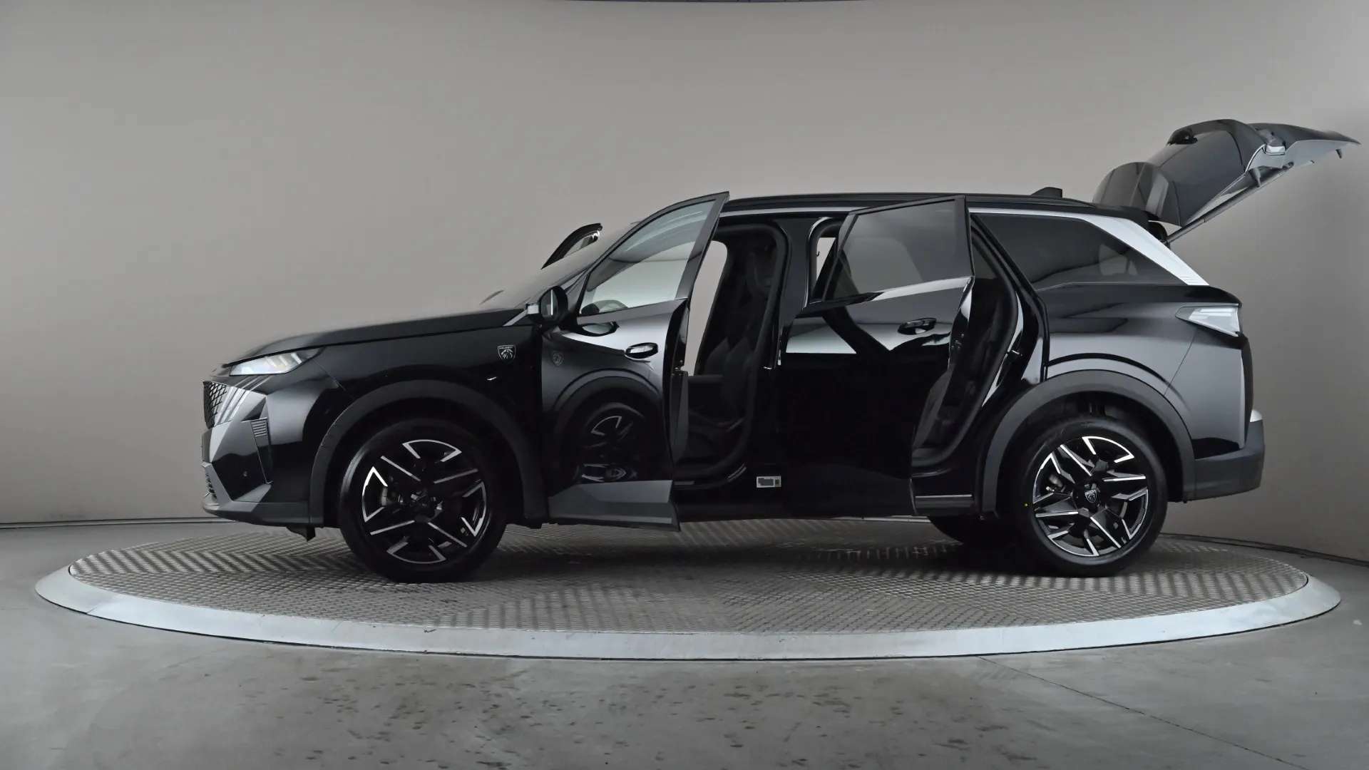 2024 PEUGEOT 5008 2024 PEUGEOT 5008