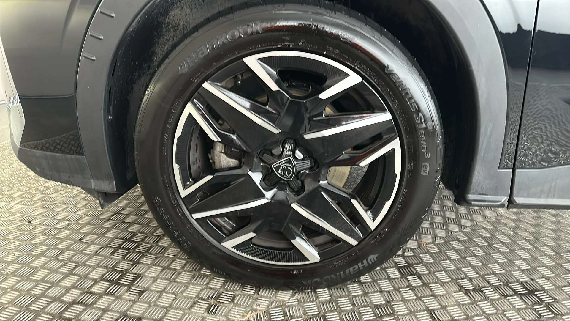2024 PEUGEOT 5008 2024 PEUGEOT 5008