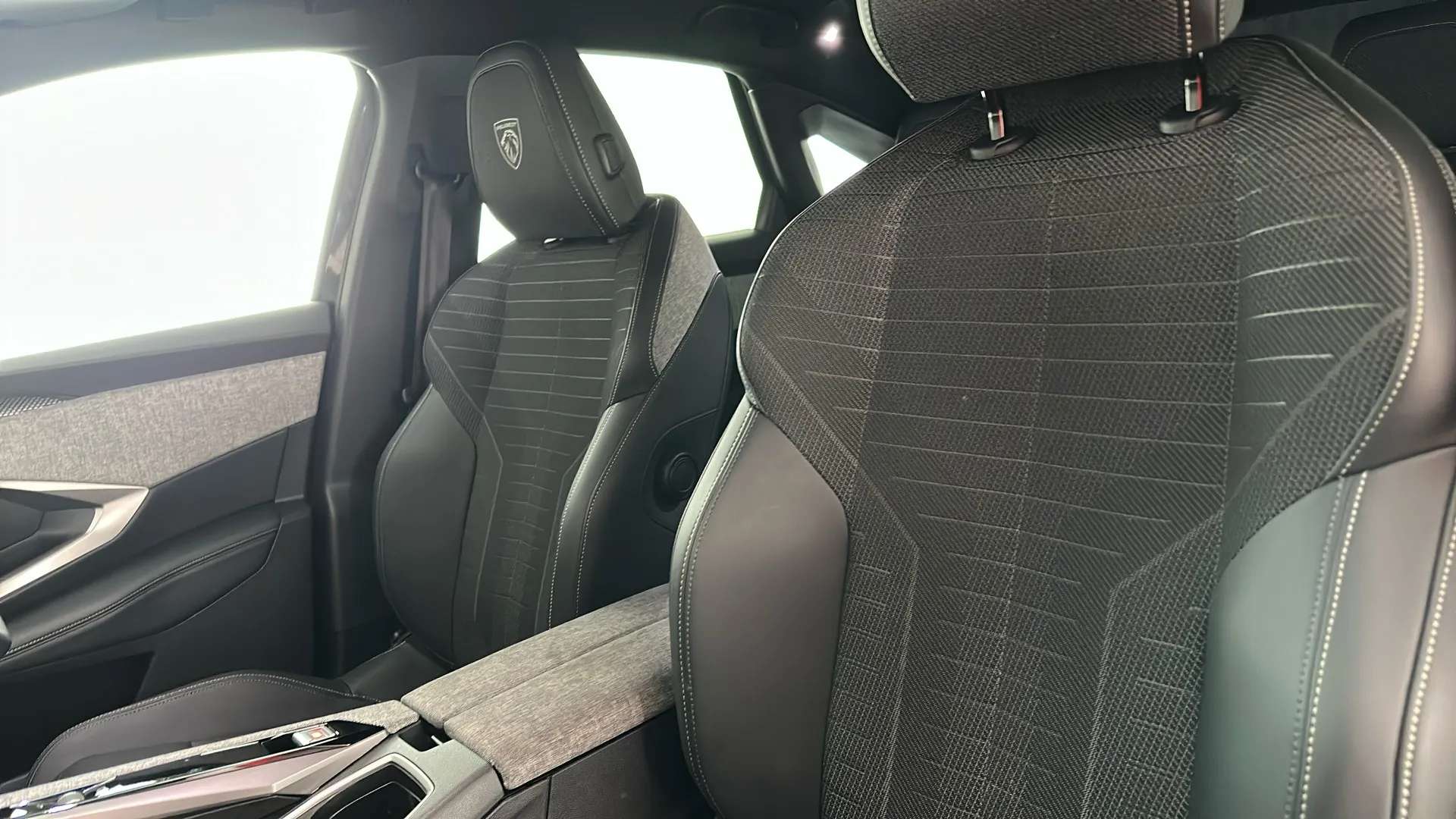 2025 PEUGEOT 3008 2025 PEUGEOT 3008