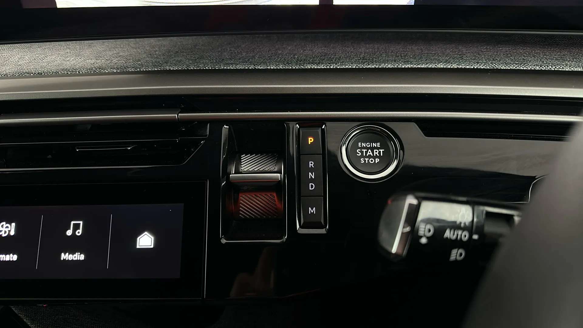 2025 PEUGEOT 3008 2025 PEUGEOT 3008