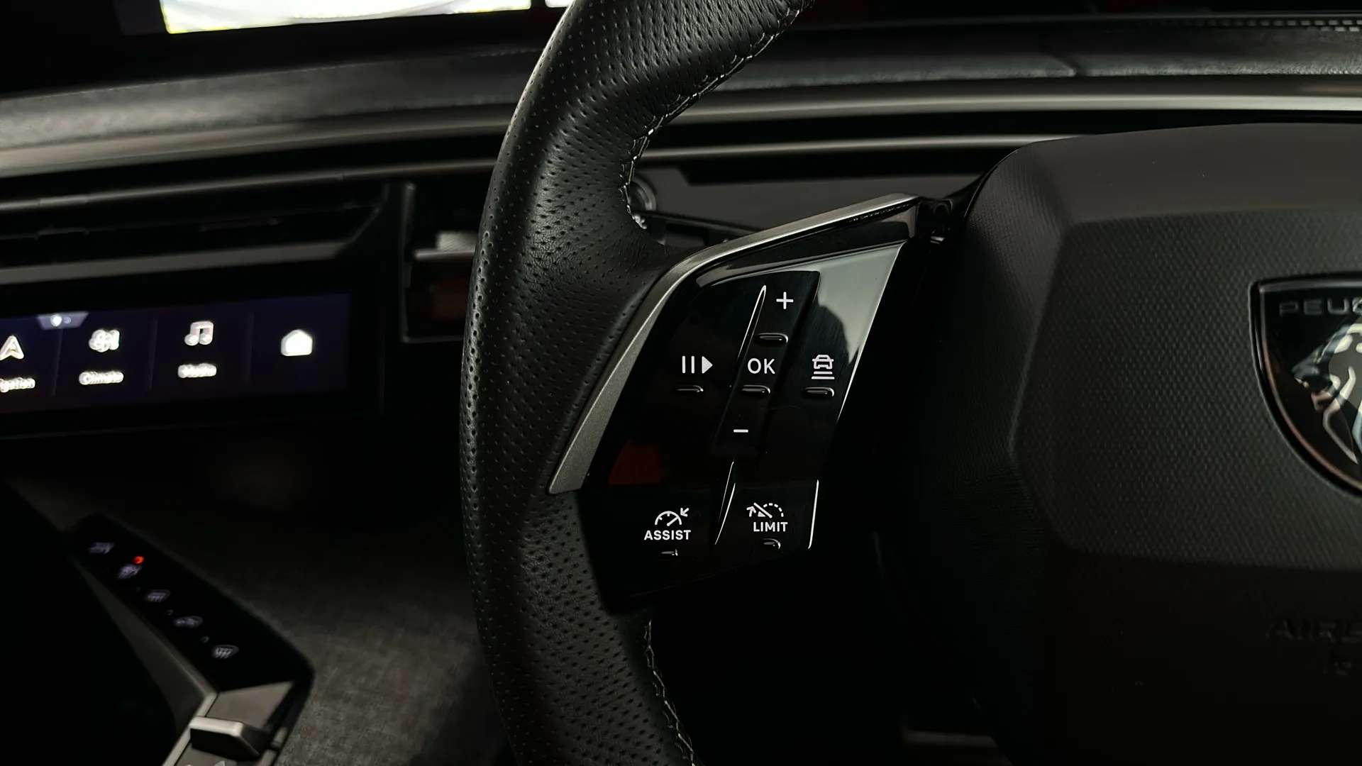 2025 PEUGEOT 3008 2025 PEUGEOT 3008