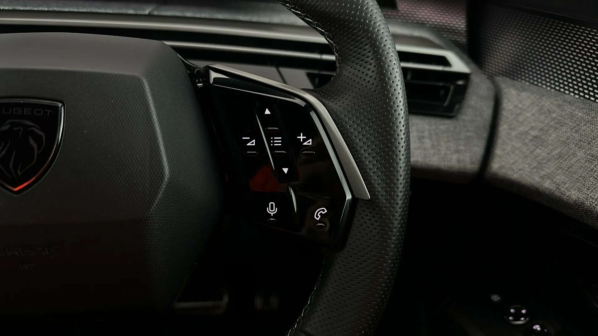 2025 PEUGEOT 3008 2025 PEUGEOT 3008