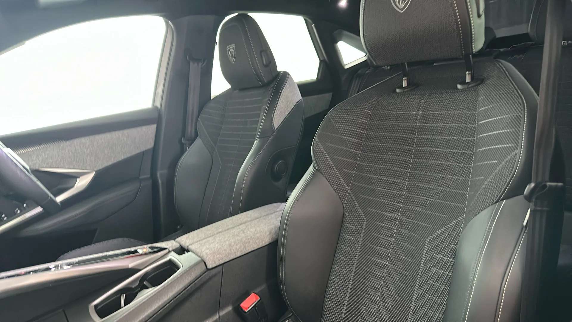 2025 PEUGEOT 3008 2025 PEUGEOT 3008