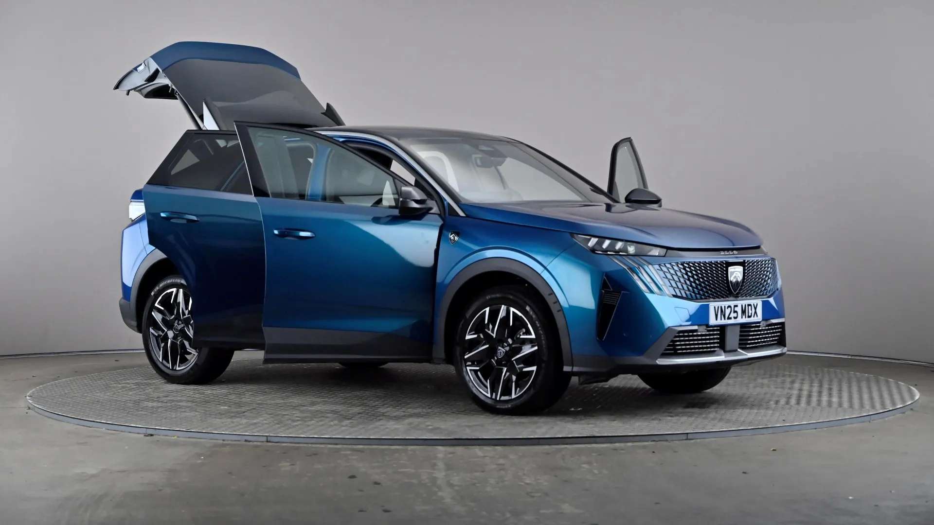 2025 PEUGEOT 3008 2025 PEUGEOT 3008