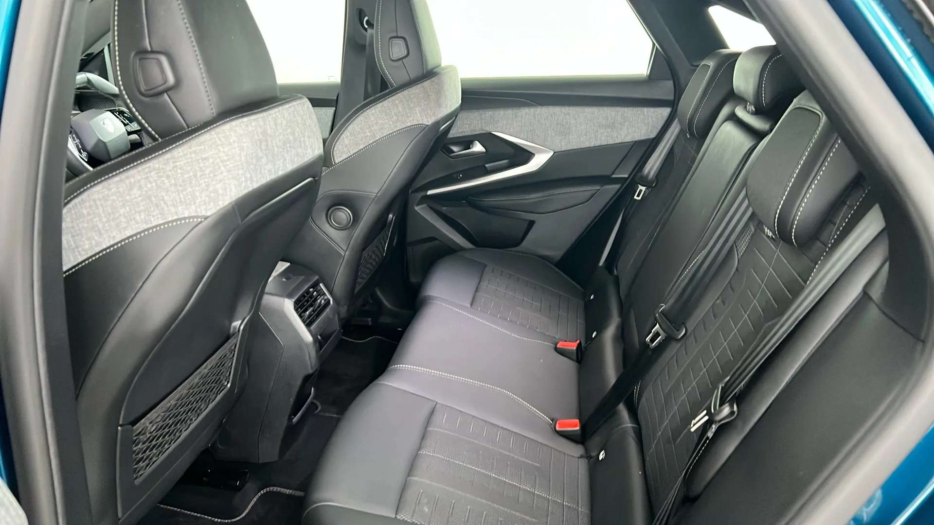 2025 PEUGEOT 3008 2025 PEUGEOT 3008