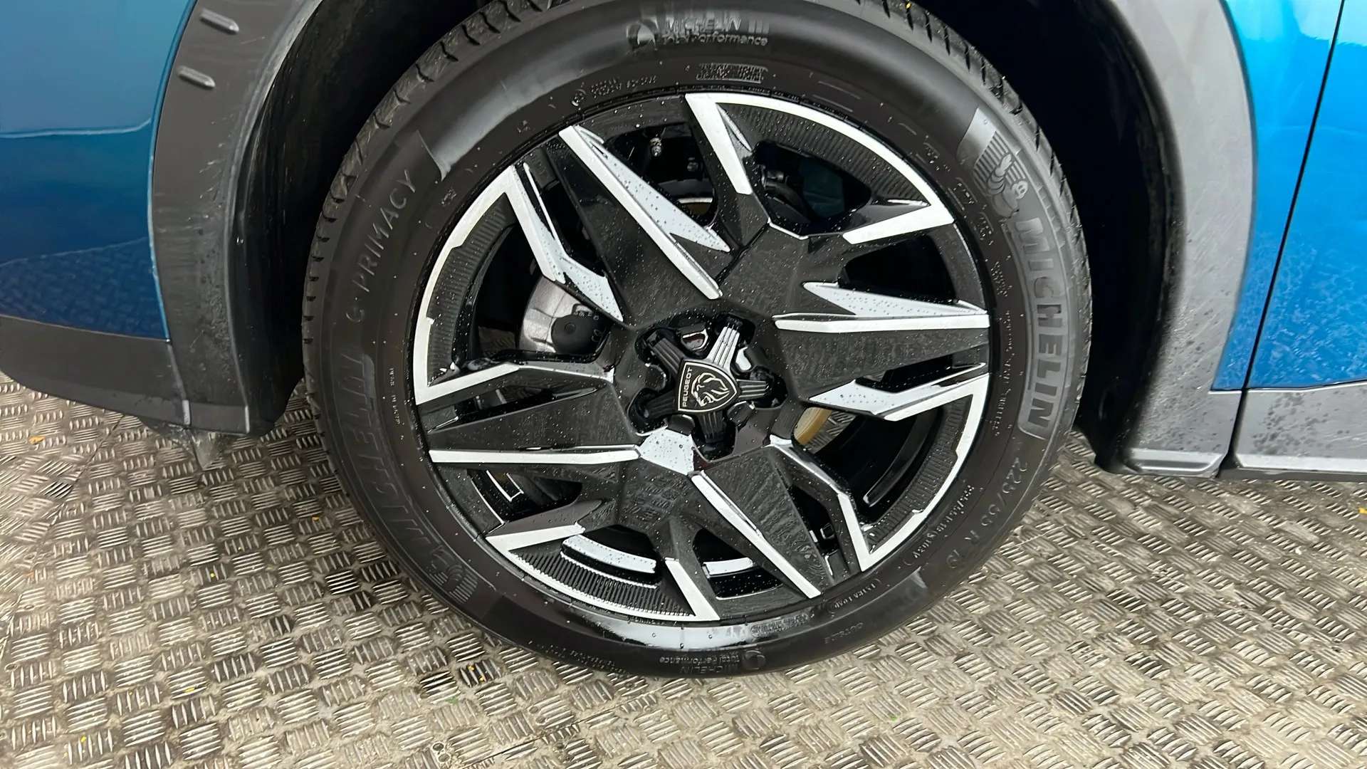 2025 PEUGEOT 3008 2025 PEUGEOT 3008