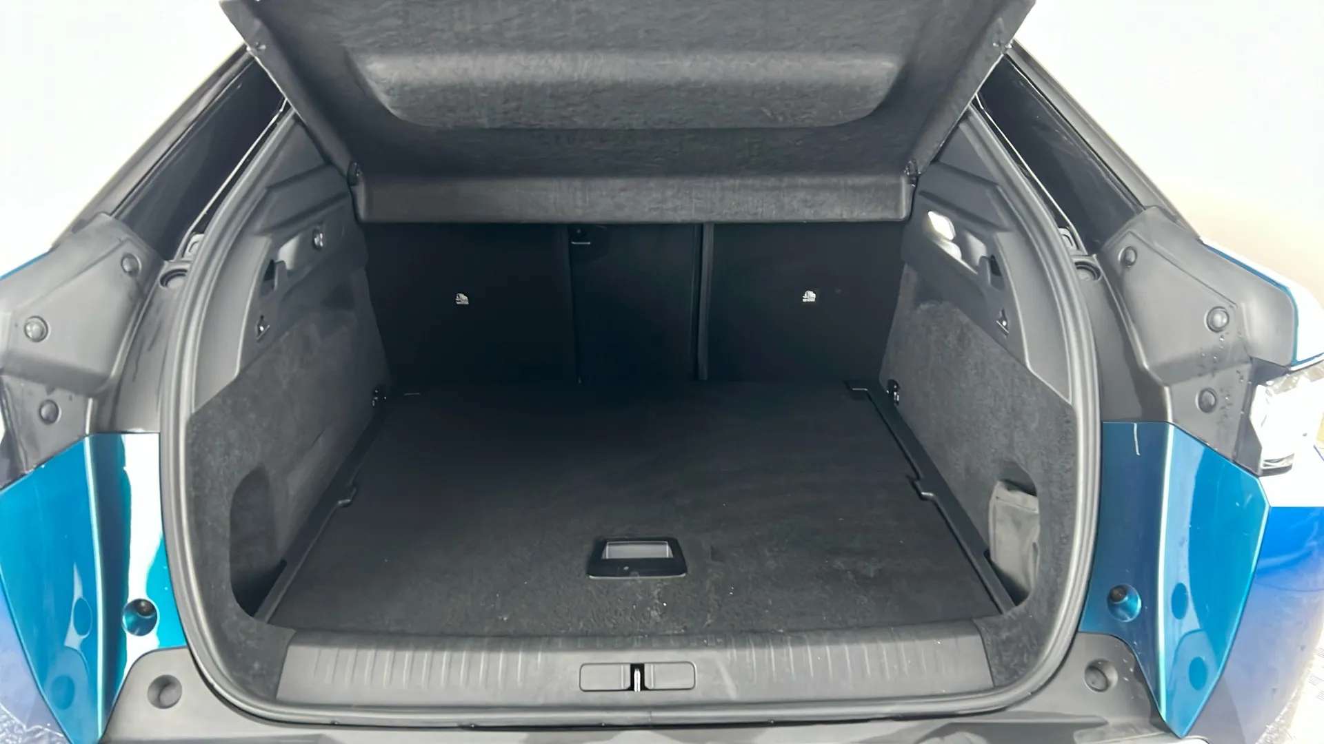 2025 PEUGEOT 3008 2025 PEUGEOT 3008