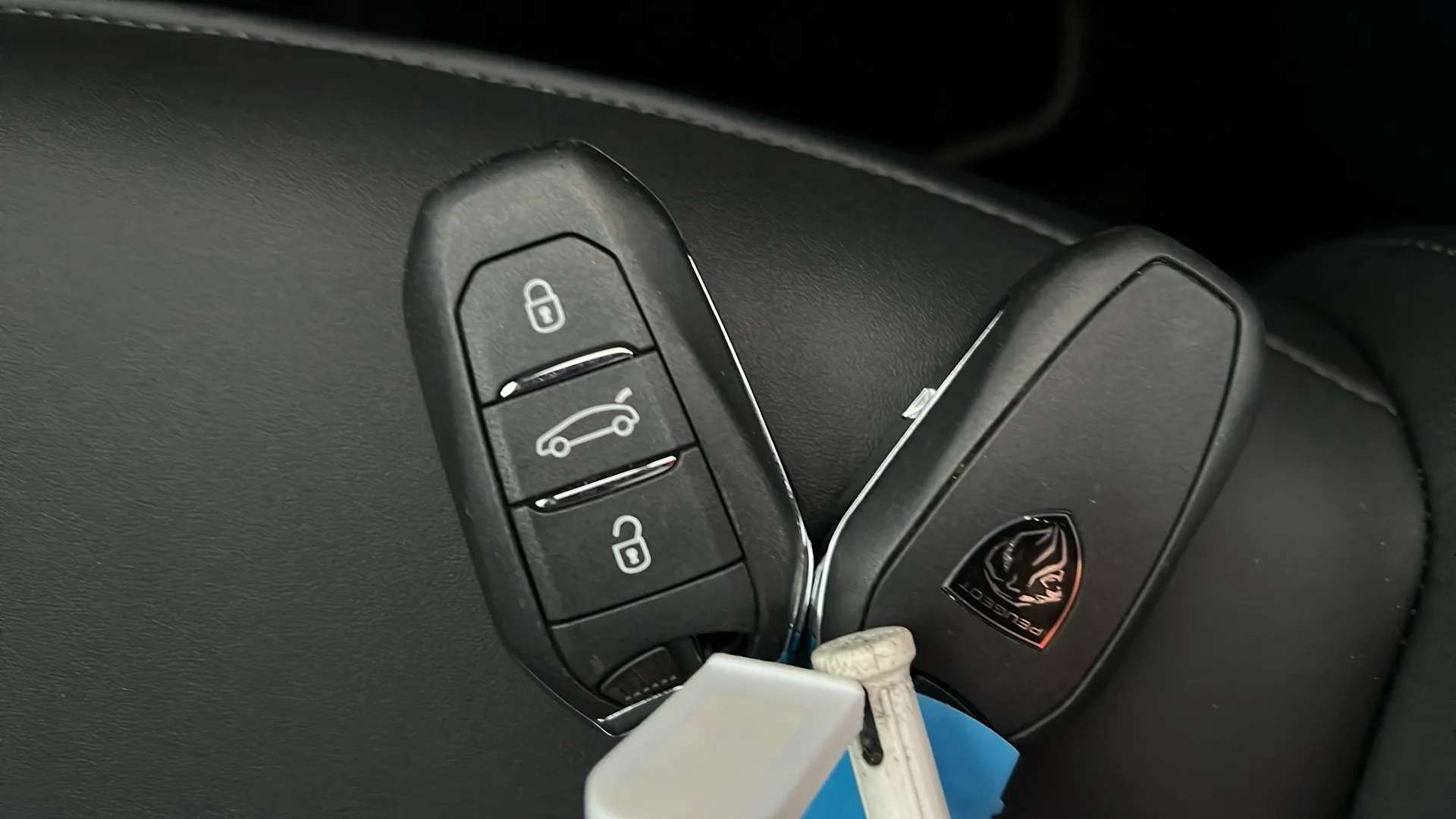 2025 PEUGEOT 3008 2025 PEUGEOT 3008