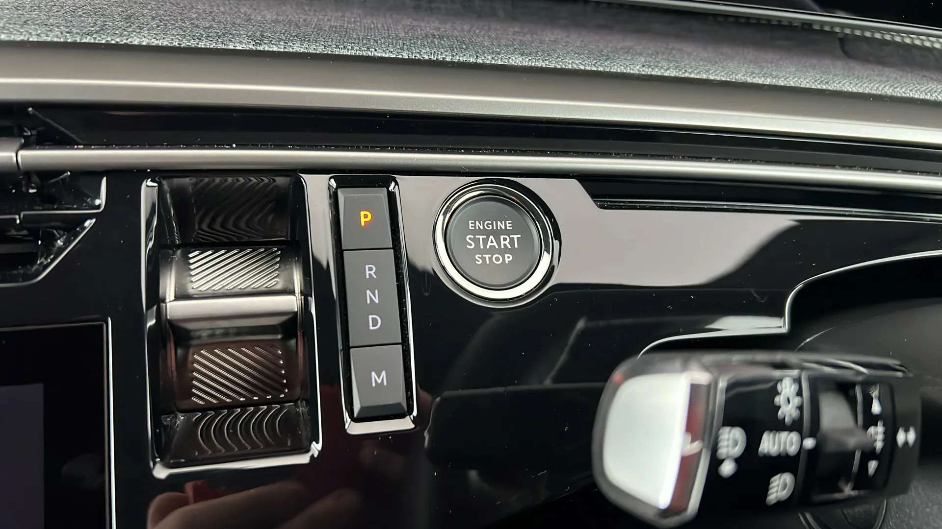 2025 PEUGEOT 3008 2025 PEUGEOT 3008