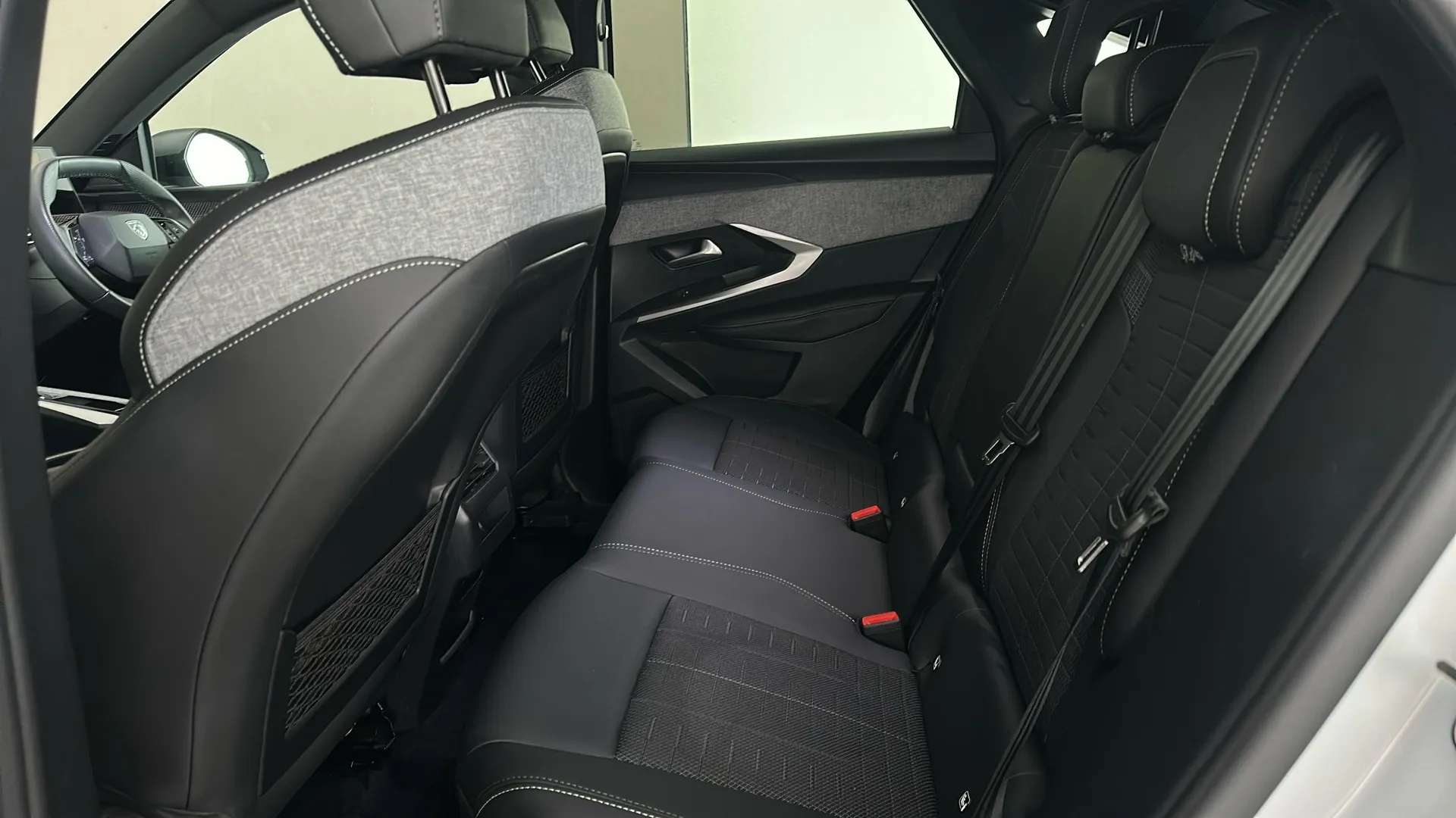 2025 PEUGEOT 3008 2025 PEUGEOT 3008