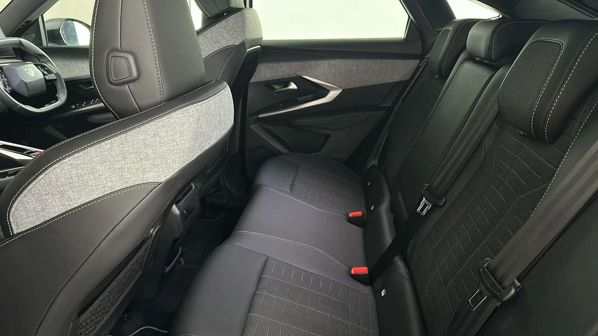 2025 PEUGEOT 3008 2025 PEUGEOT 3008