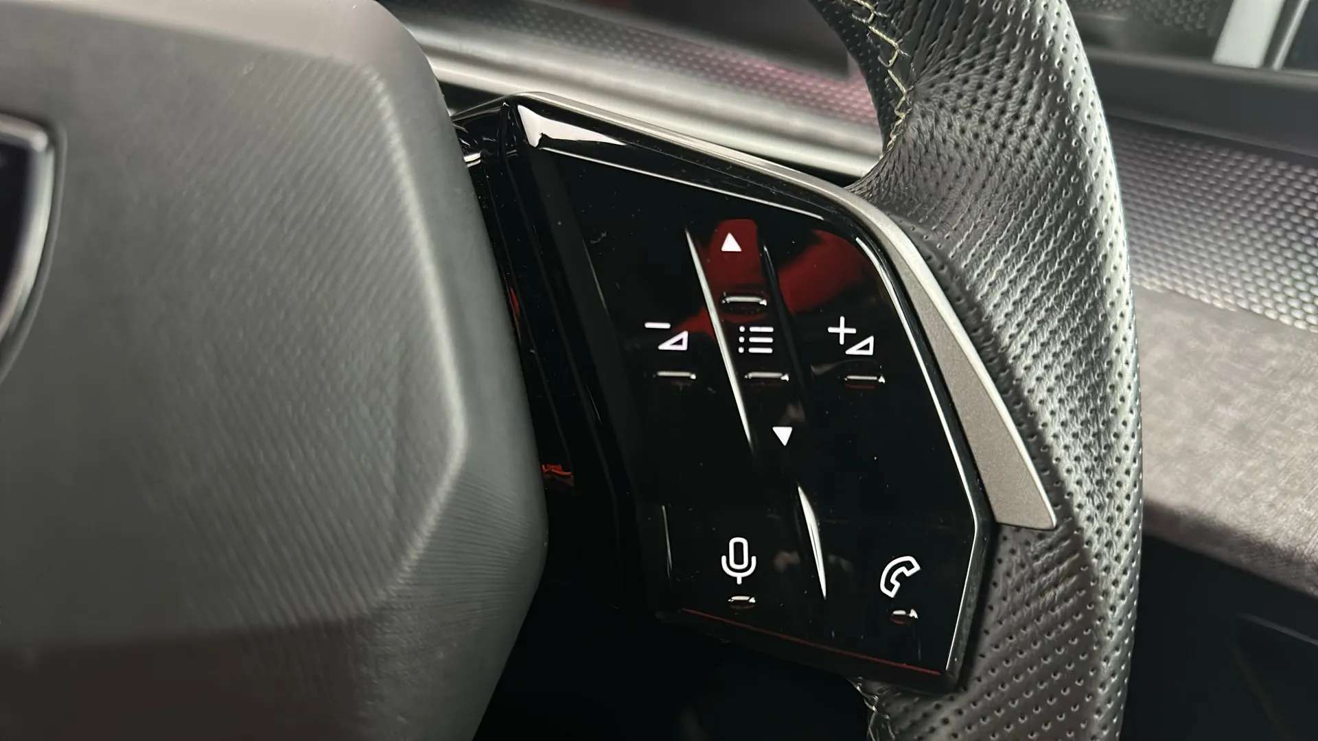 2025 PEUGEOT 3008 2025 PEUGEOT 3008