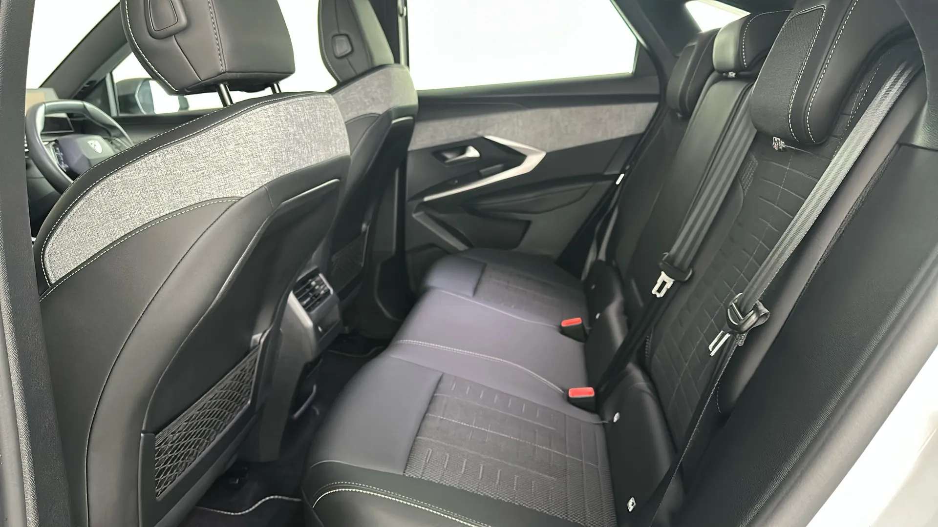 2025 PEUGEOT 3008 2025 PEUGEOT 3008