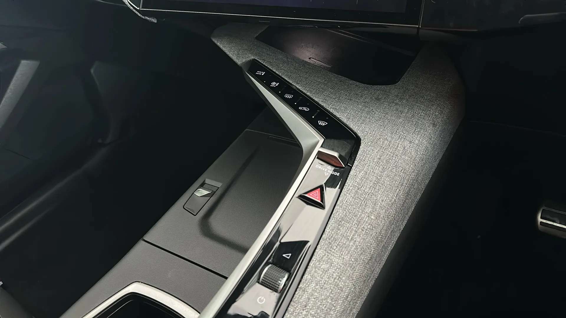 2025 PEUGEOT 3008 2025 PEUGEOT 3008