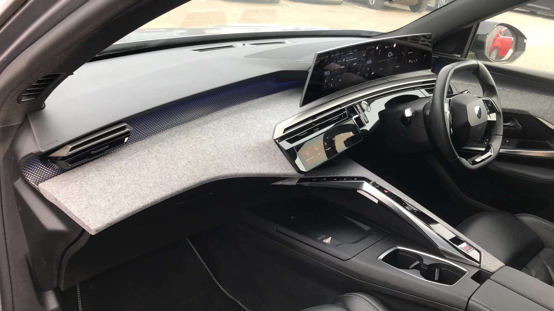 2023 PEUGEOT 3008 2023 PEUGEOT 3008