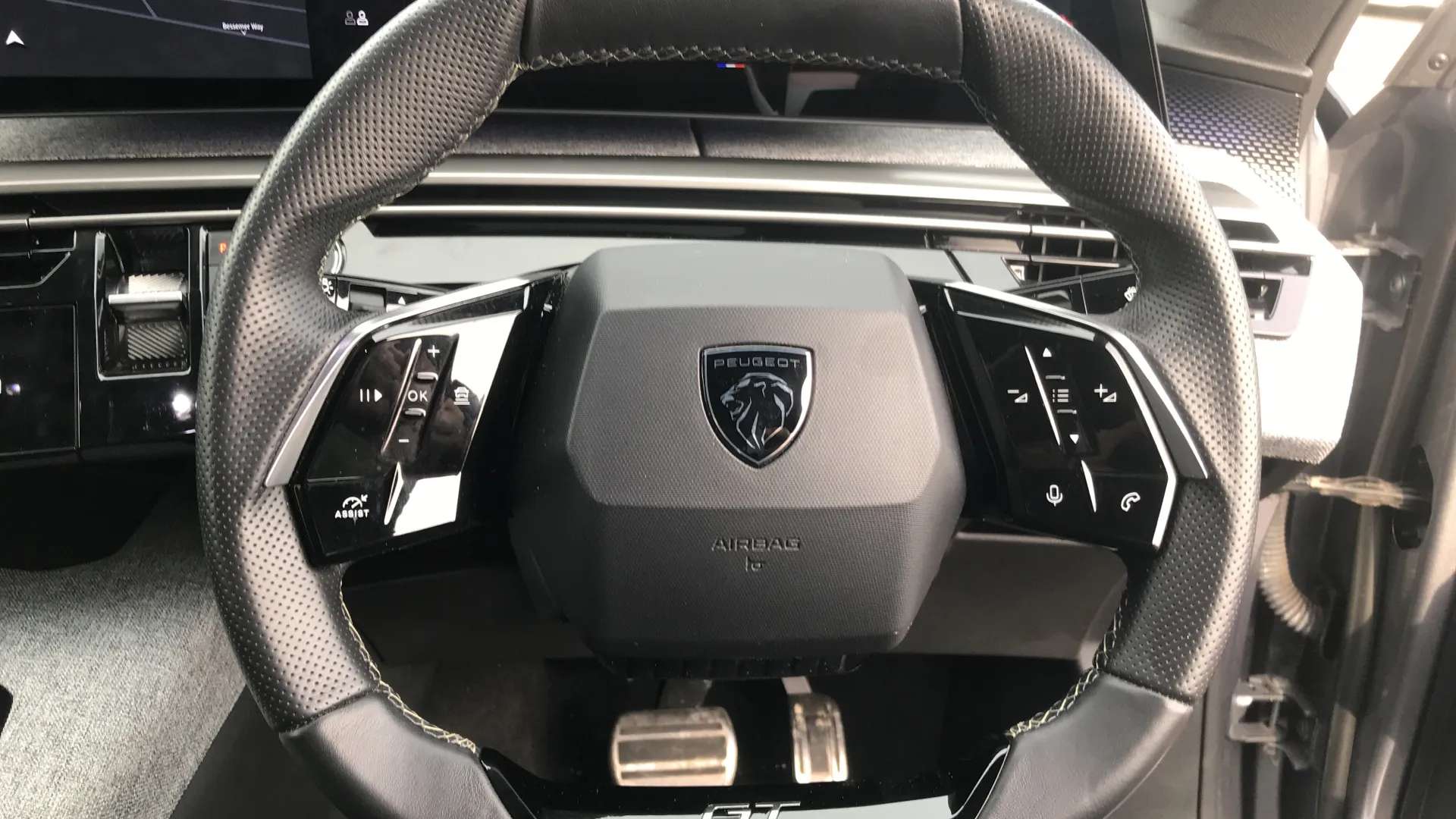 2023 PEUGEOT 3008 2023 PEUGEOT 3008