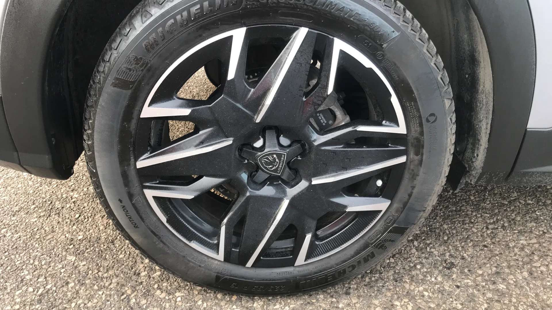 2023 PEUGEOT 3008 2023 PEUGEOT 3008