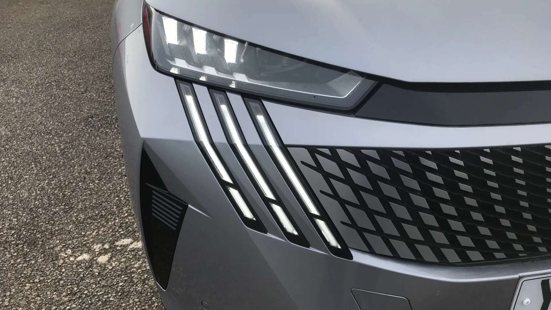 2023 PEUGEOT 3008 2023 PEUGEOT 3008